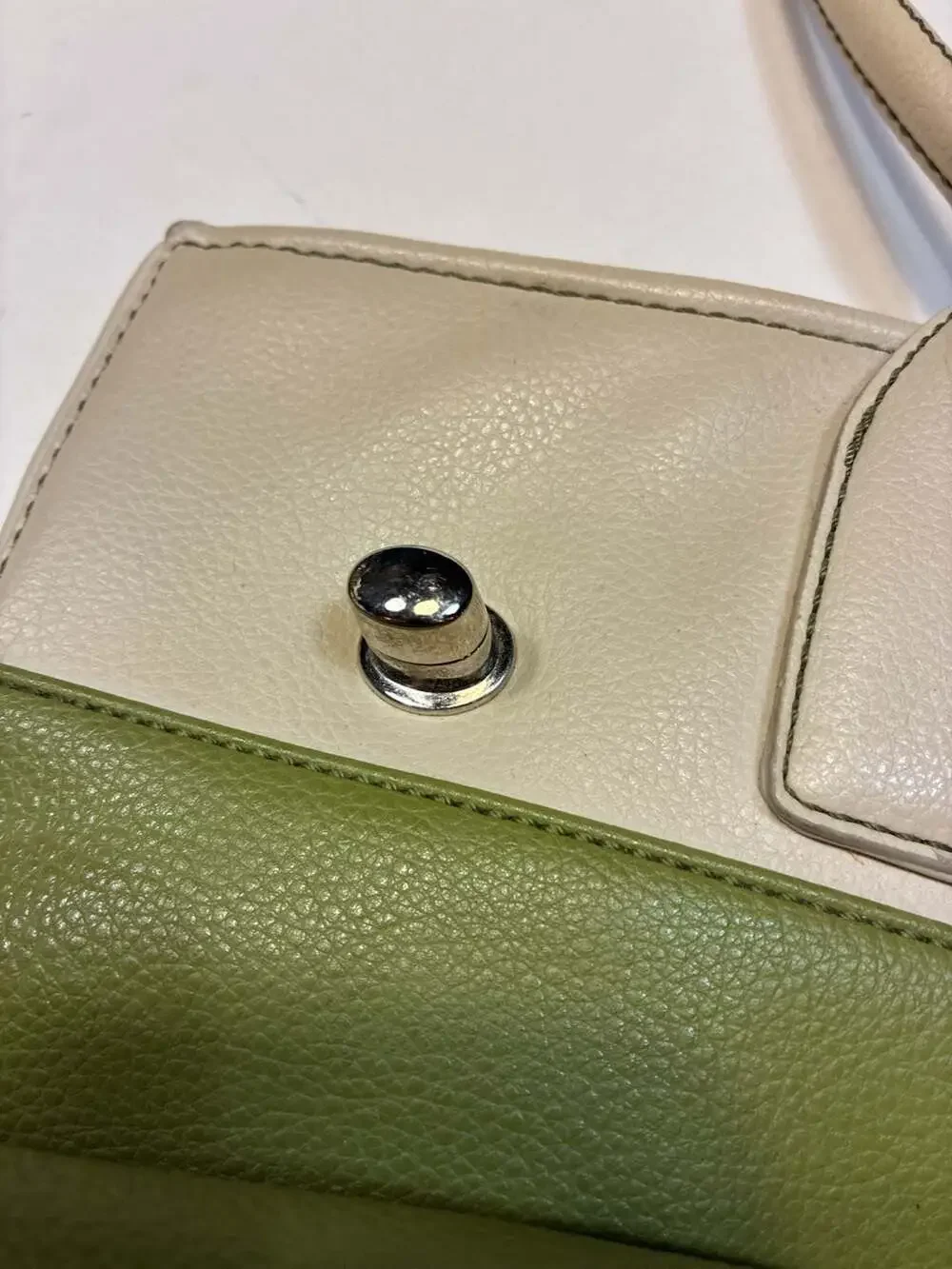 Tod's Two-Tone Green and Beige Leather Tote Shoulder Bag with Turnlock